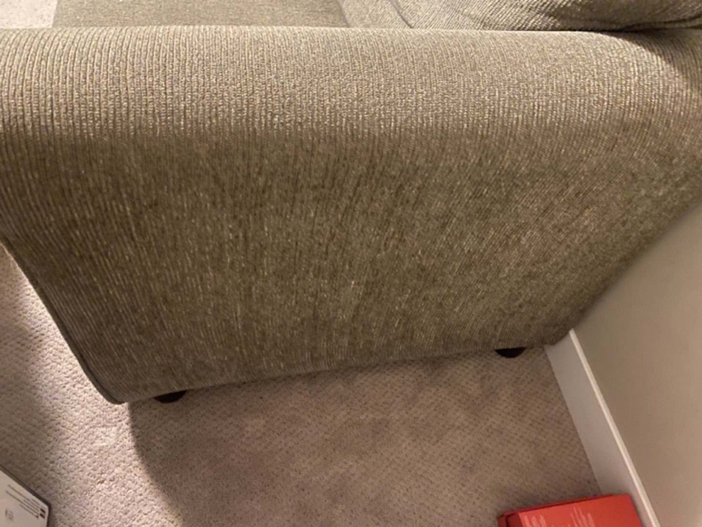 Couch with pull out bed - photo 4