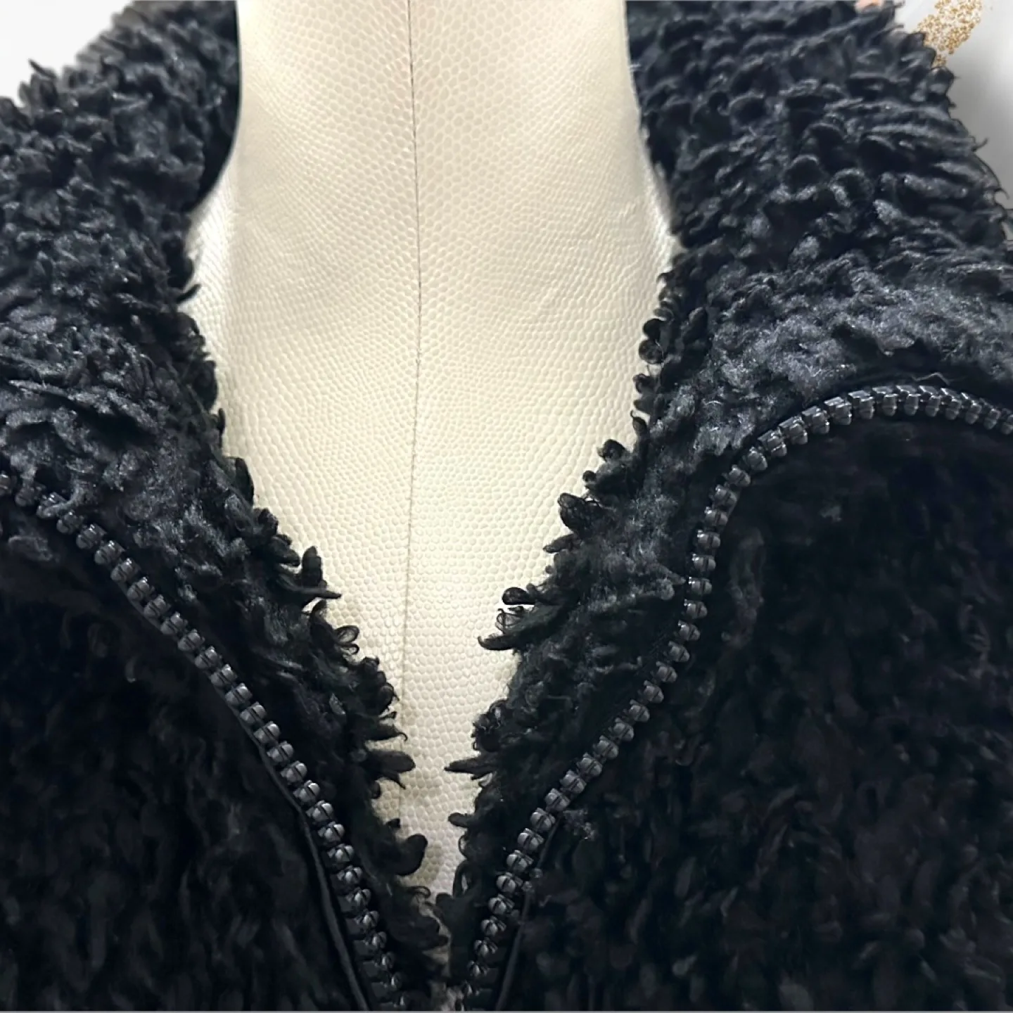 Zara Black Fuzzy Jacket image indicator(5)