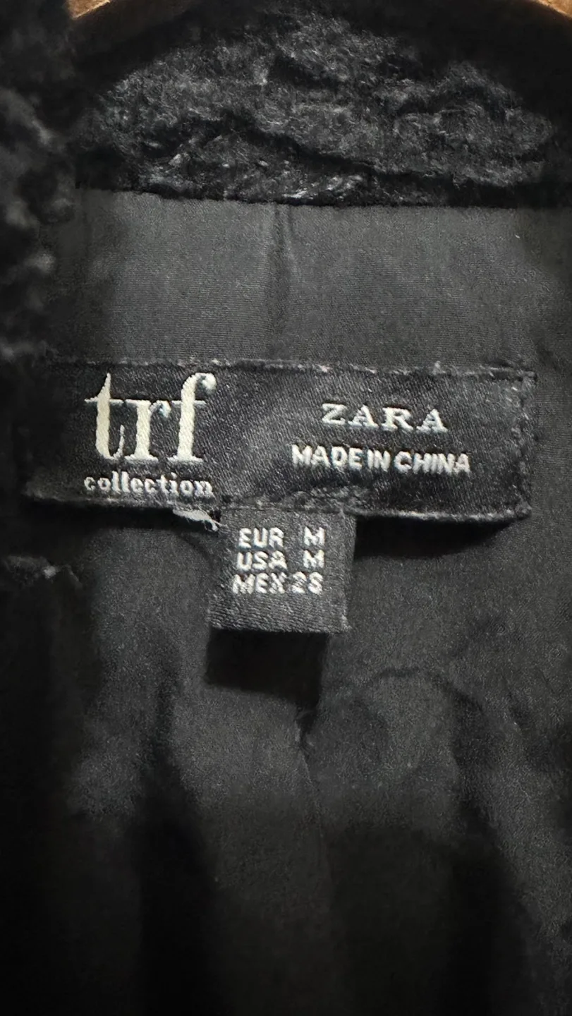 Zara Black Fuzzy Jacket image indicator(7)