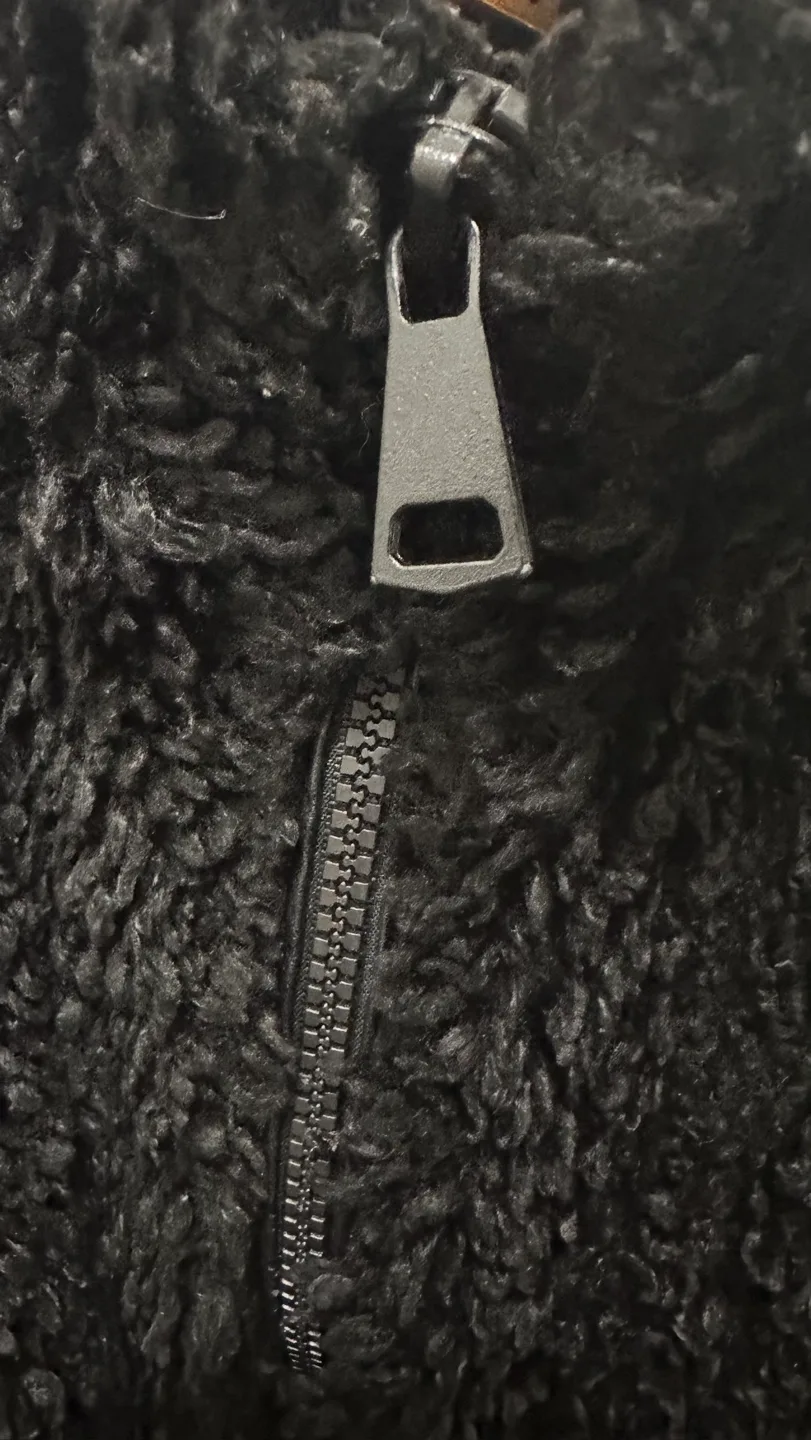 Zara Black Fuzzy Jacket image indicator(9)