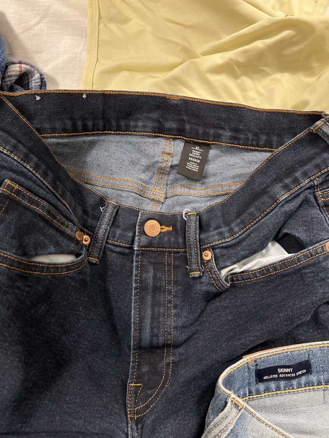 Bundle of three pairs of men's jeans - photo 3