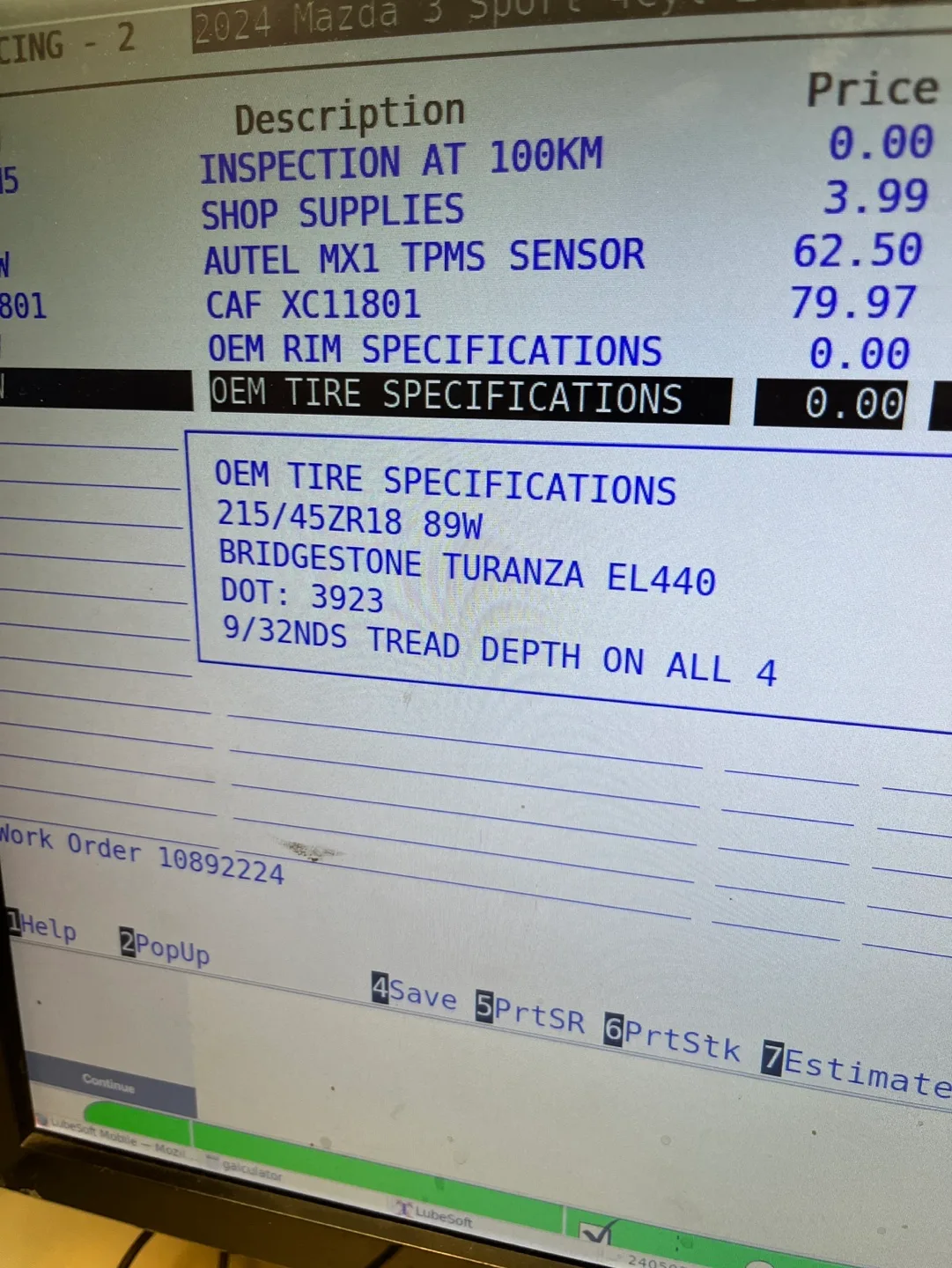 Tires and beautiful rims only used for 10,000 km all season image indicator(3)