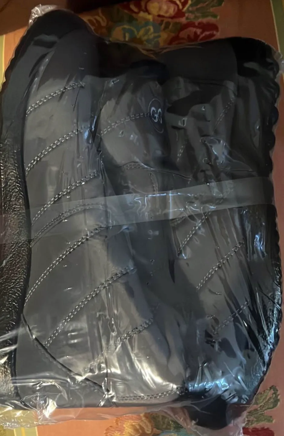 Women, men winter boots many sizes image indicator(3)