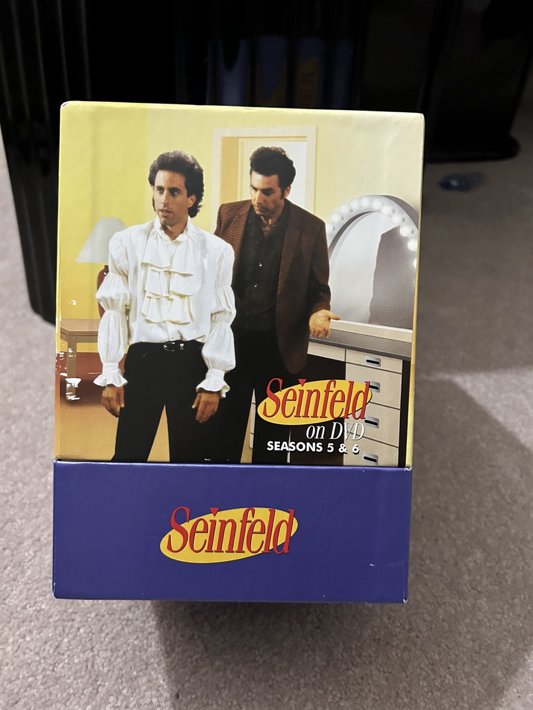 Seinfeld Puffy Shirt & Seasons 5 & 6 DVD Collector's Set - photo 2