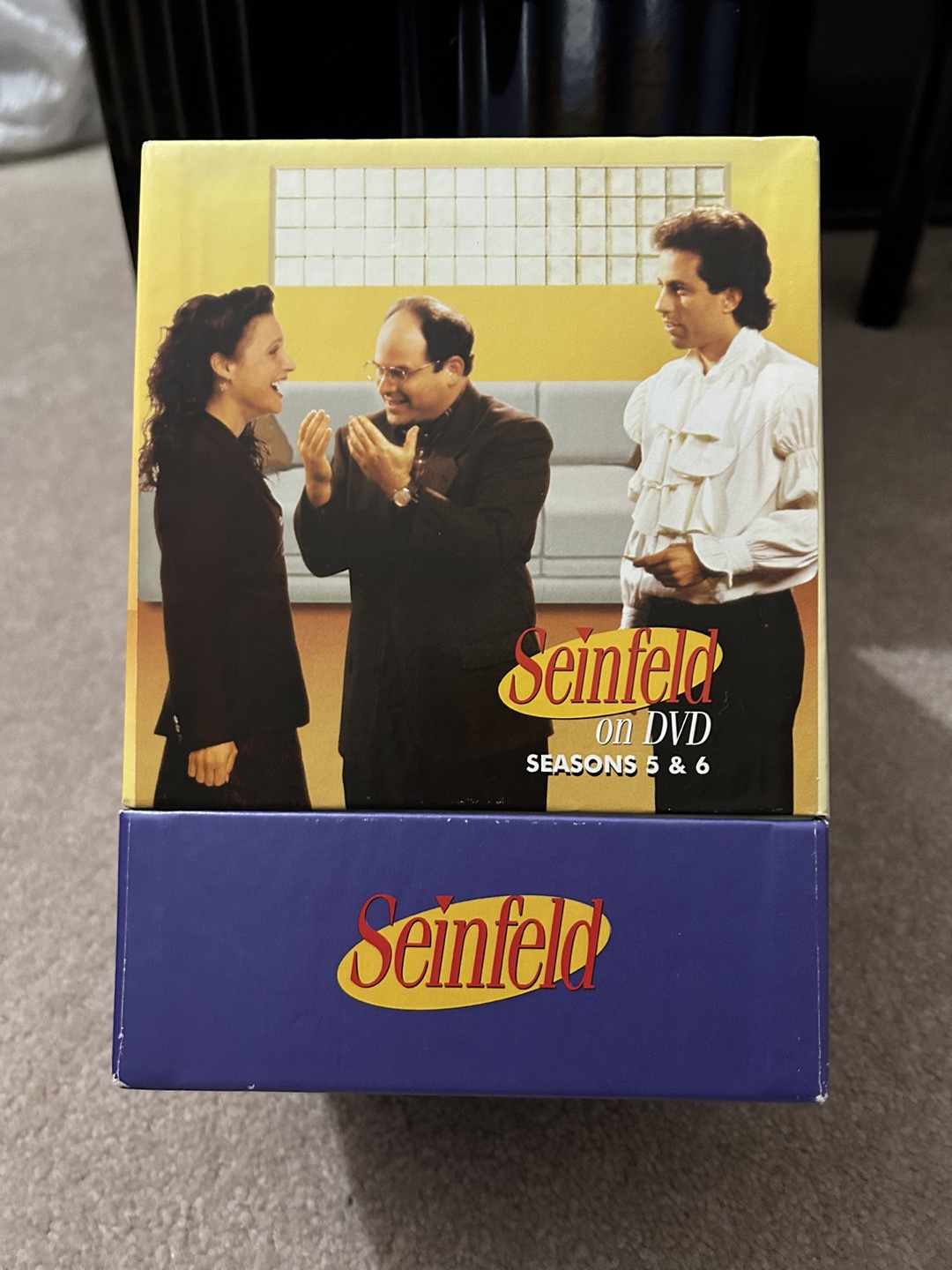 Seinfeld Puffy Shirt & Seasons 5 & 6 DVD Collector's Set - photo 4