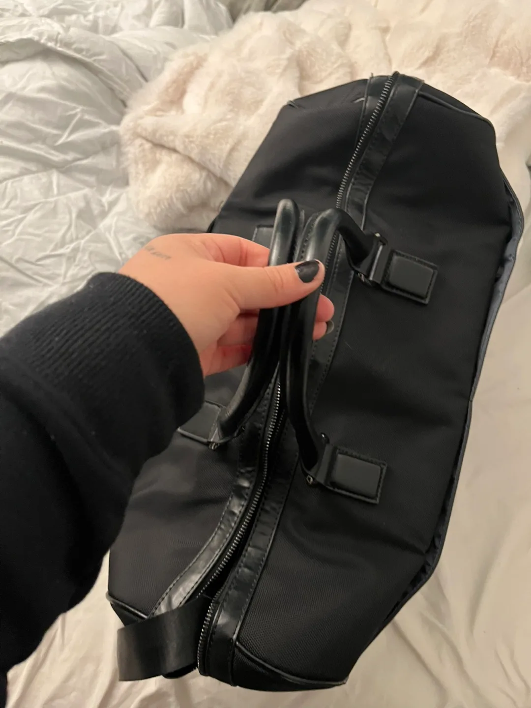 Black Weekender Duffle Bag Zurich image indicator(6)