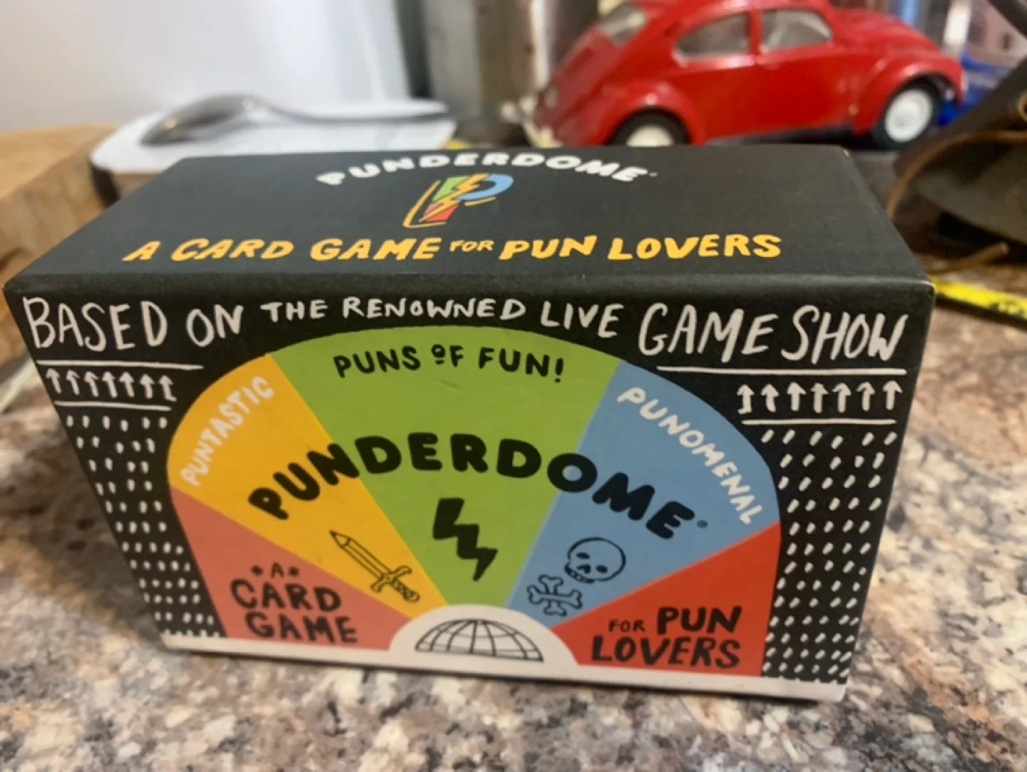 Punderdome: A Card Game for Pun Lovers thumbnail