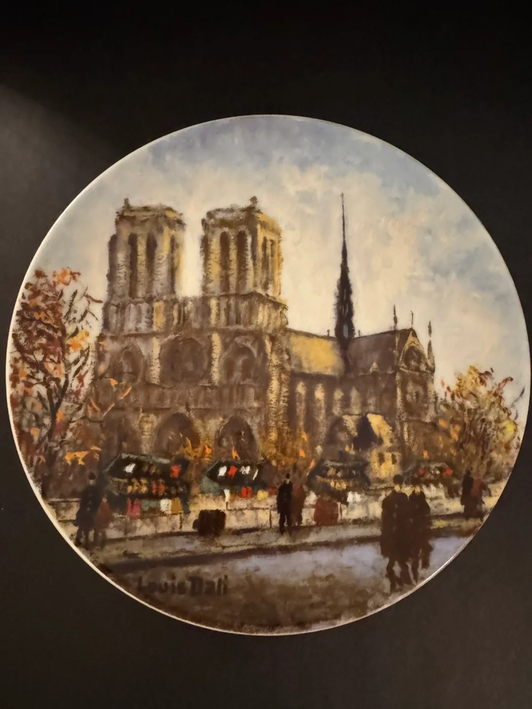 Limited Edition Notre Dame Plate by Louis Dali image indicator(6)