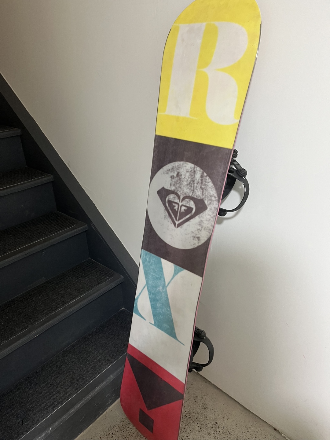 Roxy T-Bird snowboard with Rome bindings - photo 2