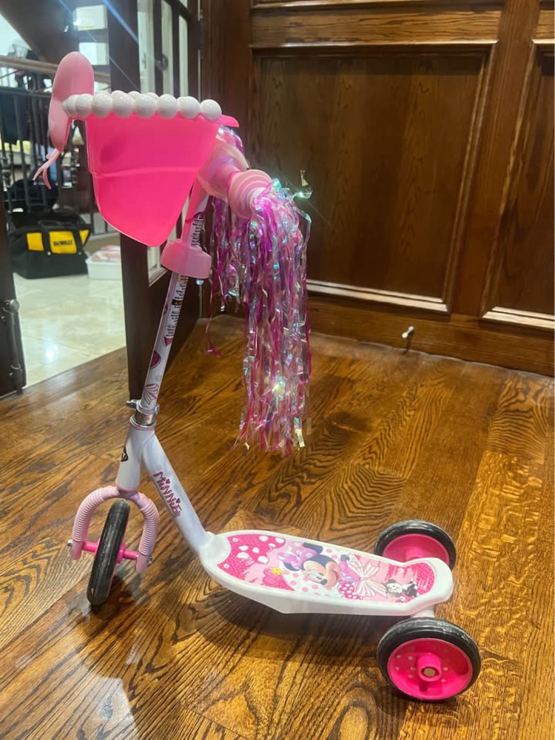 Minnie Mouse 3-Wheel Scooter for Kids