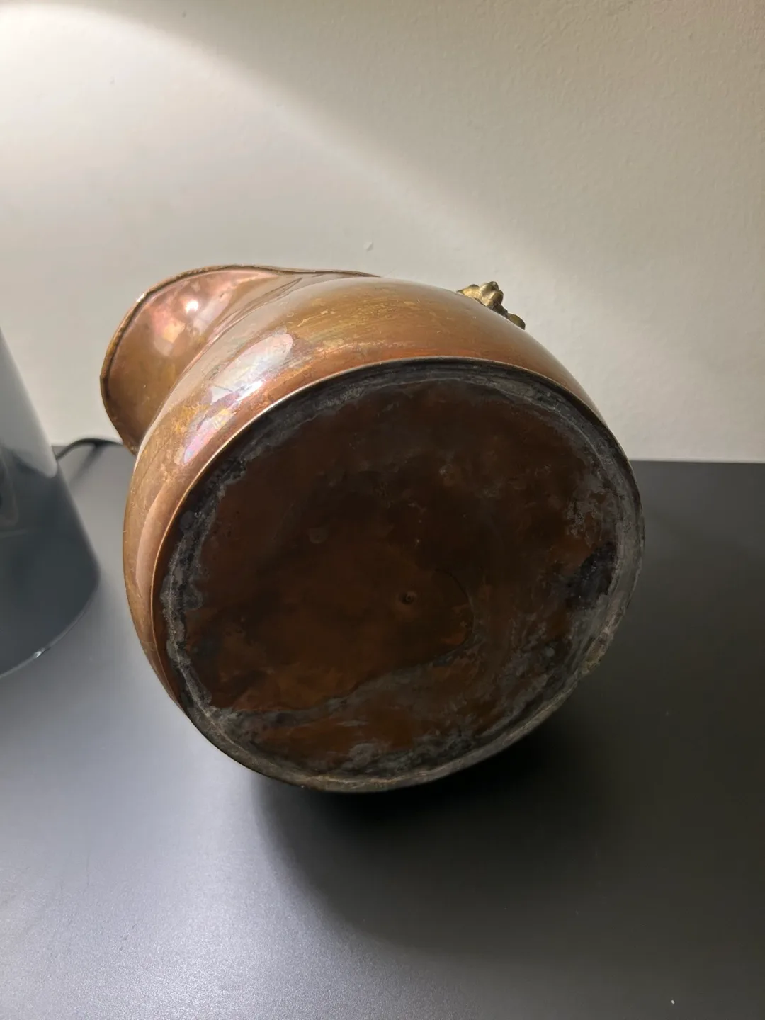 Antique Copper Coal Hod with Lion Head Accents image indicator(4)