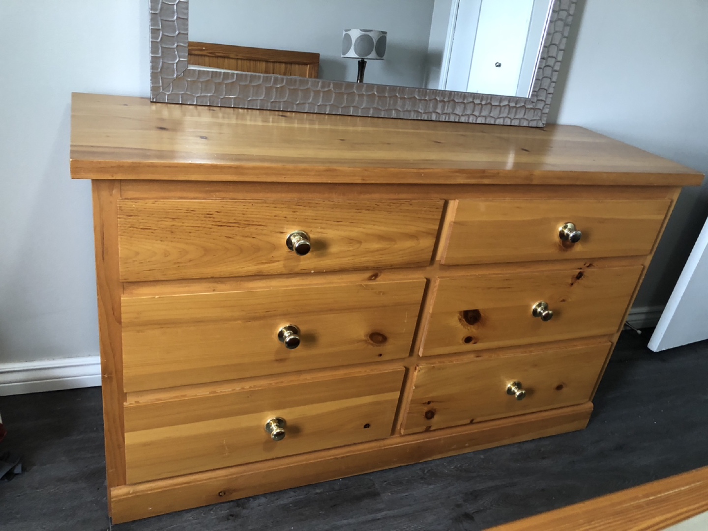 Pine Bedroom Set - 6 Drawer Dresser, 2 Nightstands - photo 2