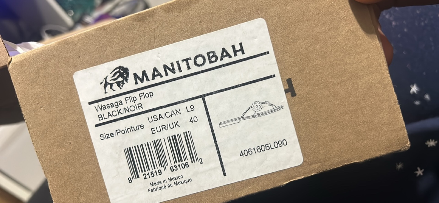 Manitobah Wasaga Flip Flops - Black - Size 9 - photo 5