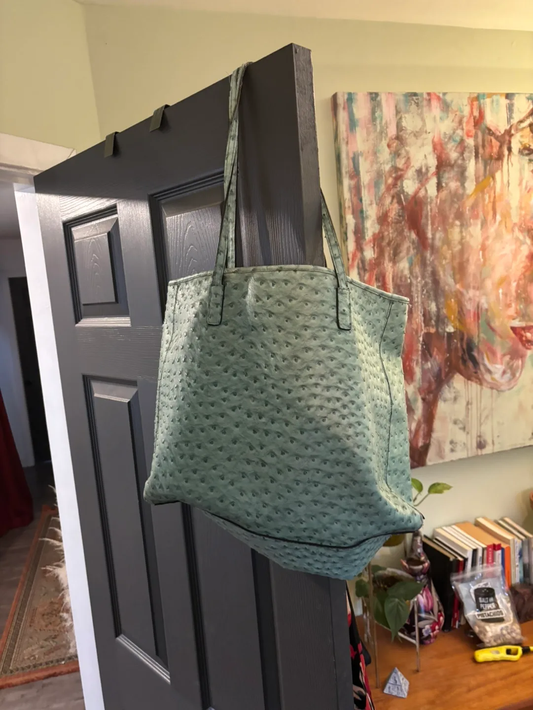 Light Green Ostrich-Print Tote Bag thumbnail