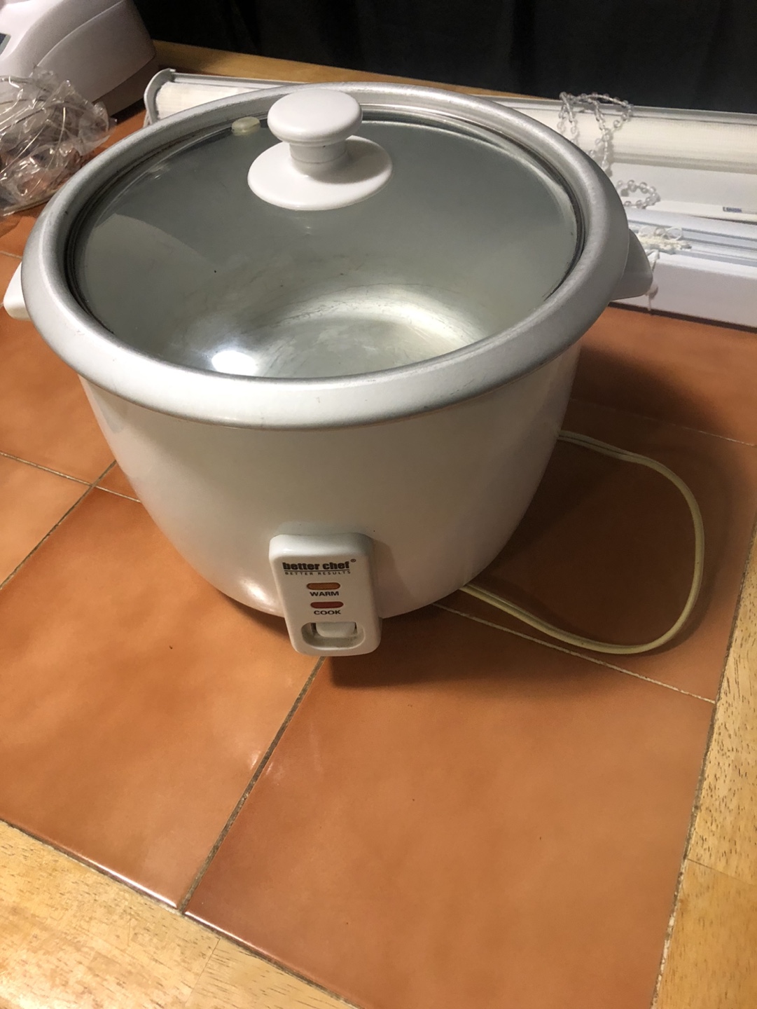 Quick moving sale: Better Chef Rice Cooker - photo 4