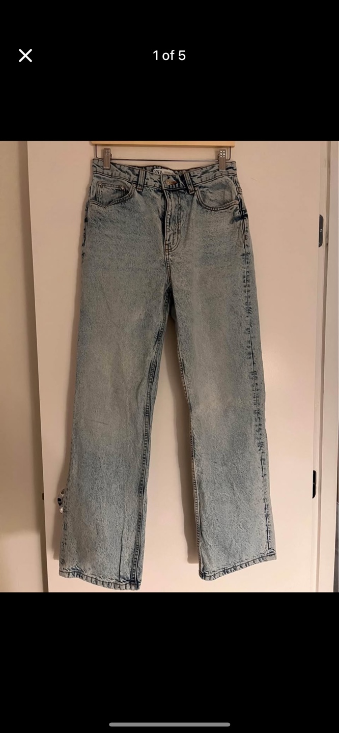Zara Light Wash Straight Leg Jeans - Size 6