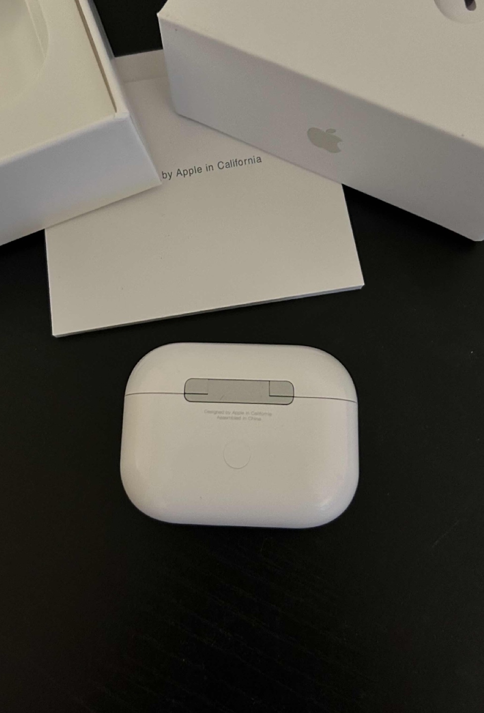 Apple AirPods Pro (2nd generation) - photo 3