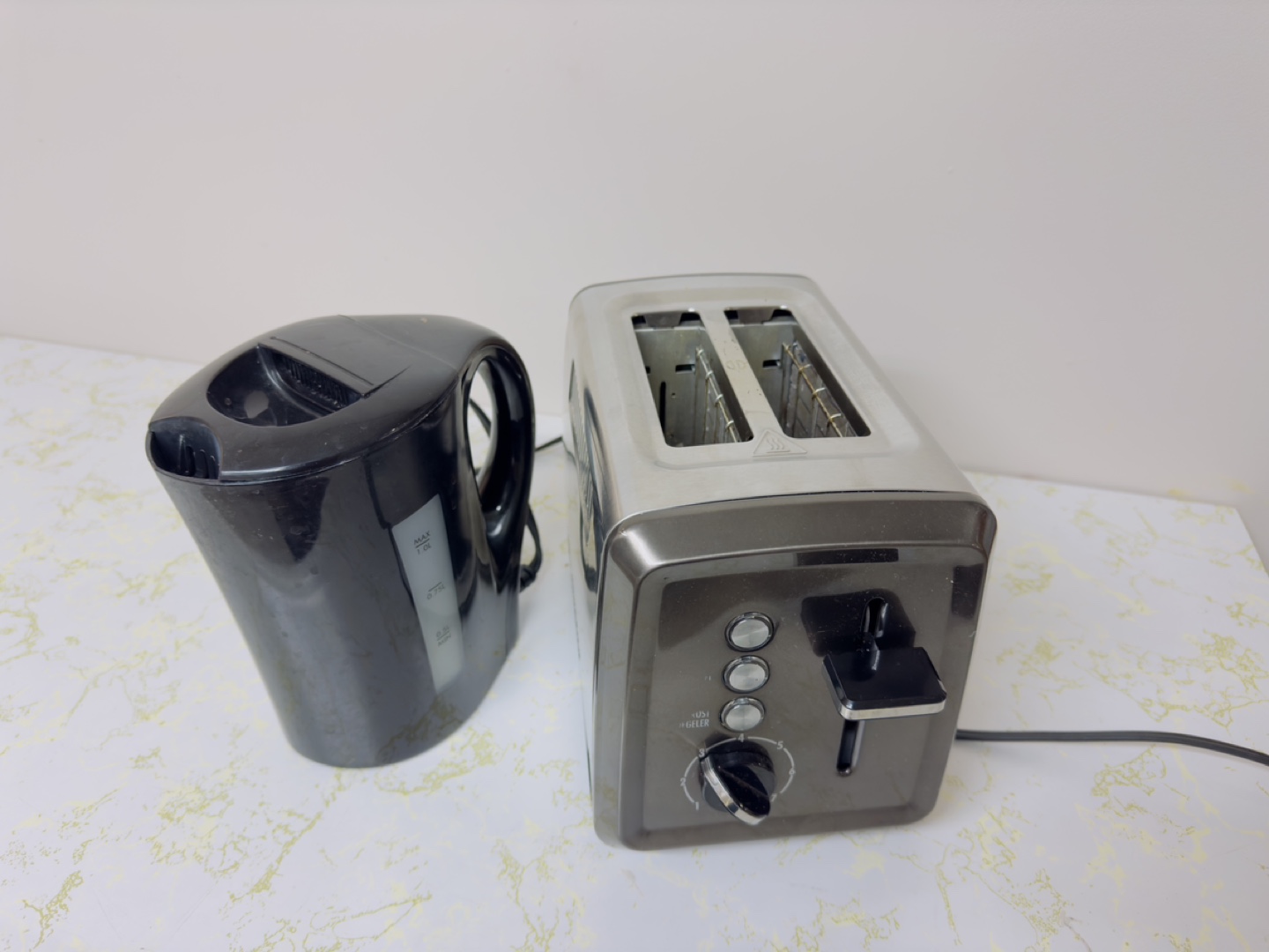 Electric Kettle and Toaster Set
