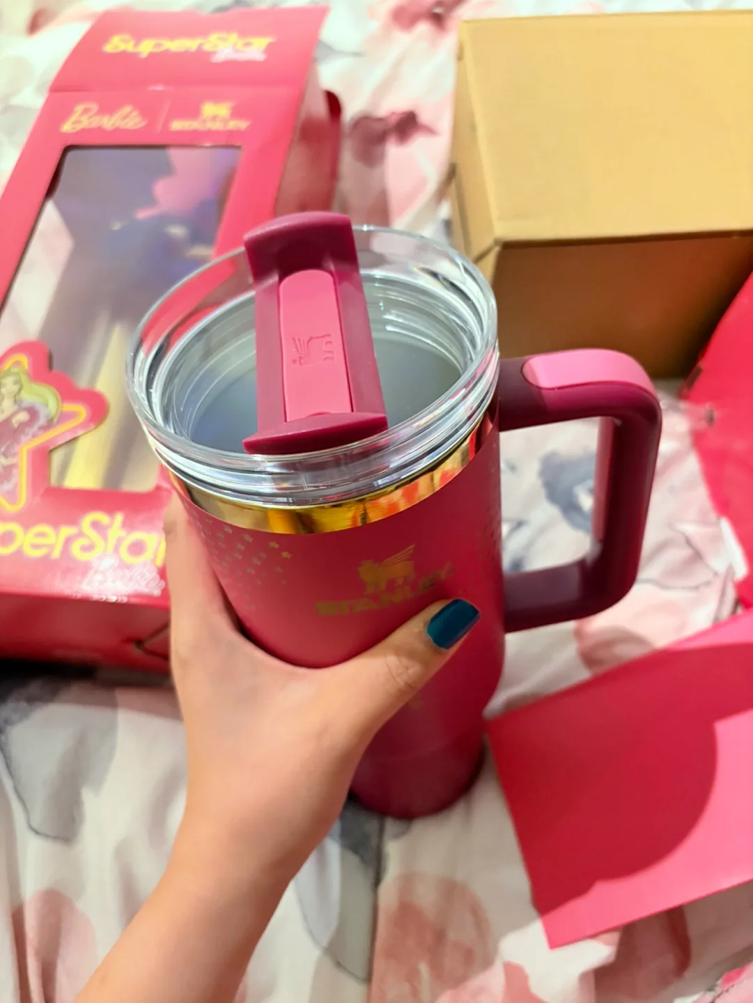‼️ SALE Stanley Barbie Superstar ‼️ image indicator(2)