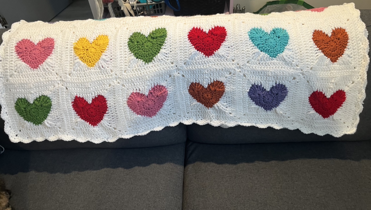 Handmade multicoloured heart crochet blanket - photo 2