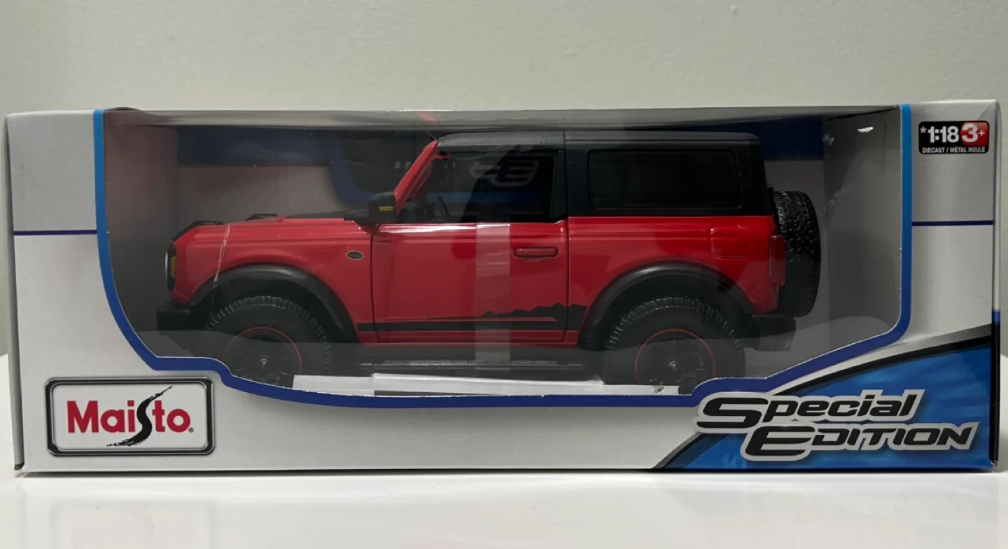 Maisto 1:18 Die Cast Model 2021 Ford Bronco Wildtrack image indicator(2)