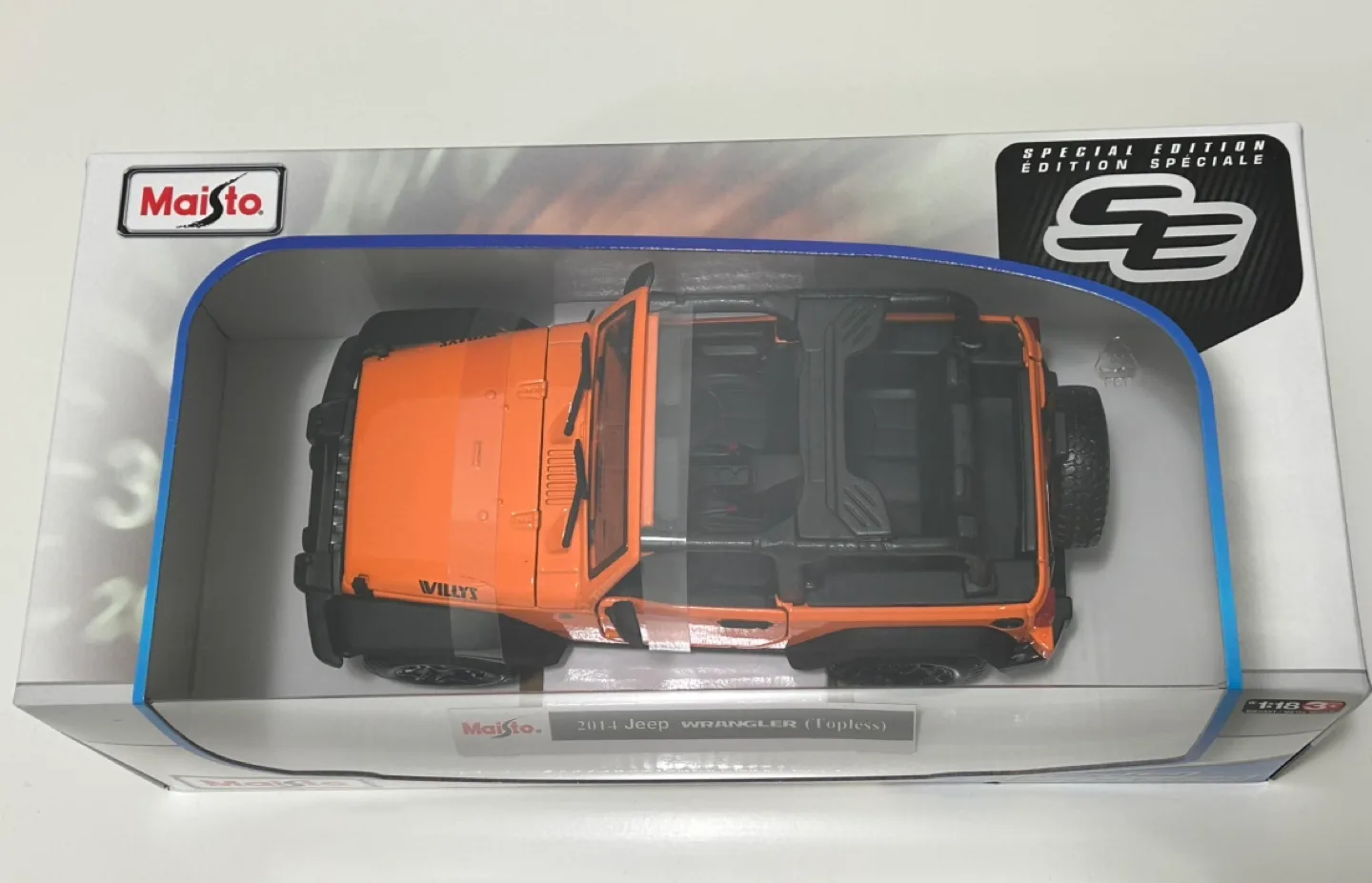 1:18 Die Cast Model 2014 Jeep Wrangler image indicator(3)