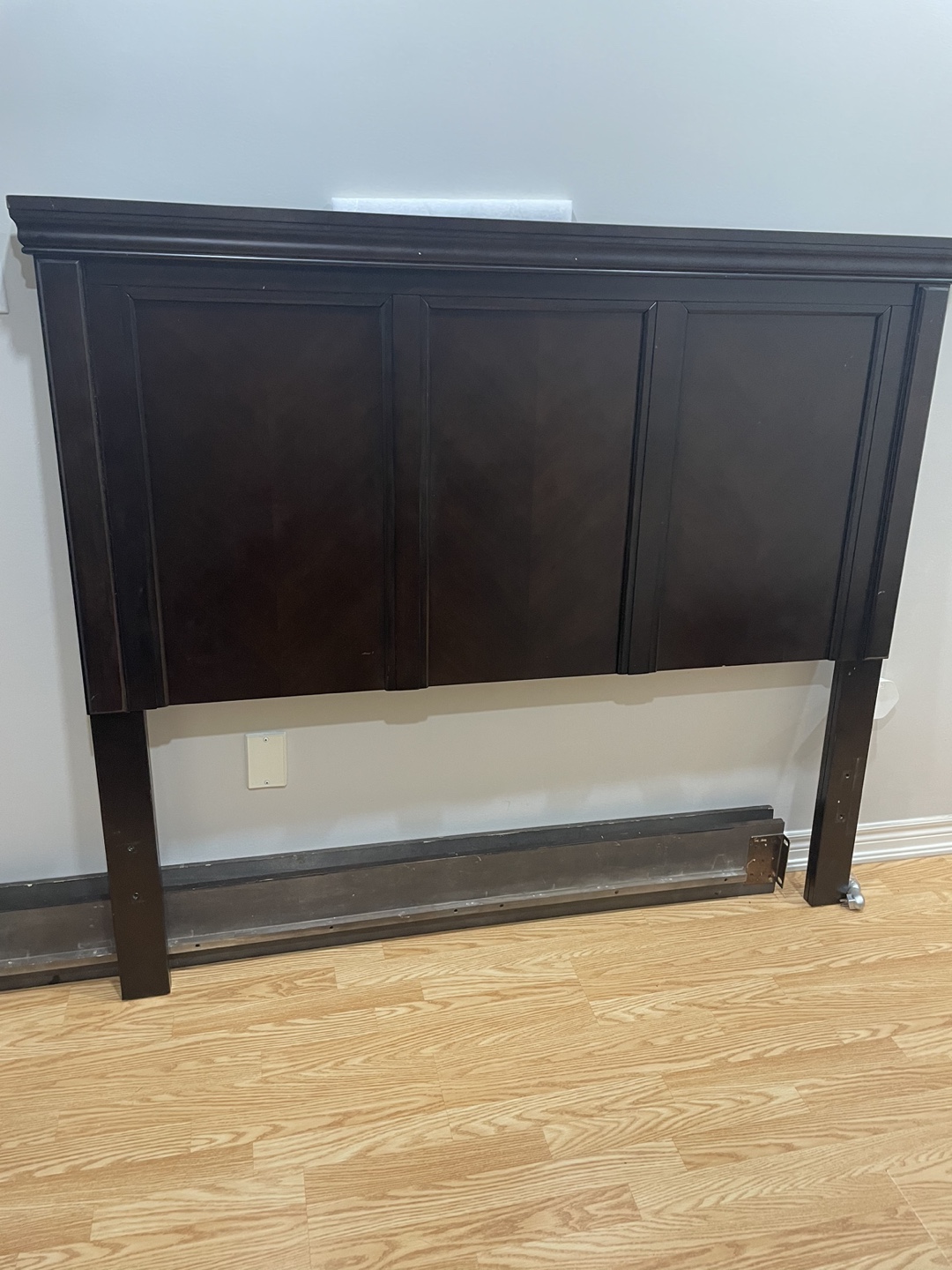 Queen bed