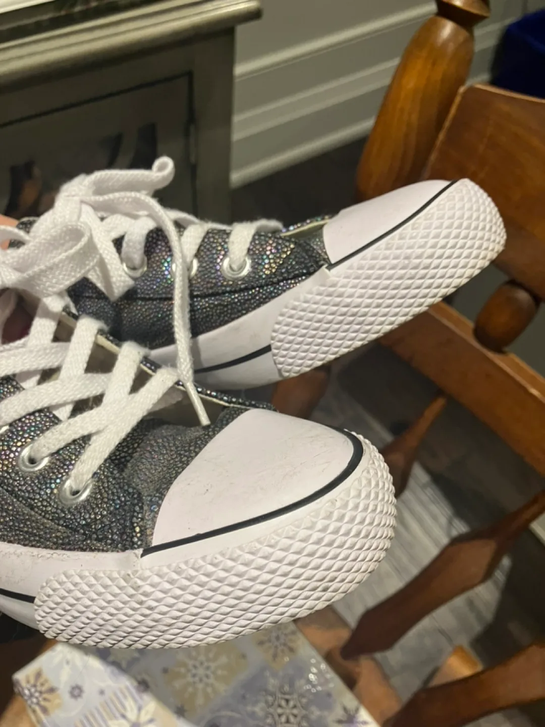 Airwalk Glitter Low-Top Sneakers - Size 7½ image indicator(6)