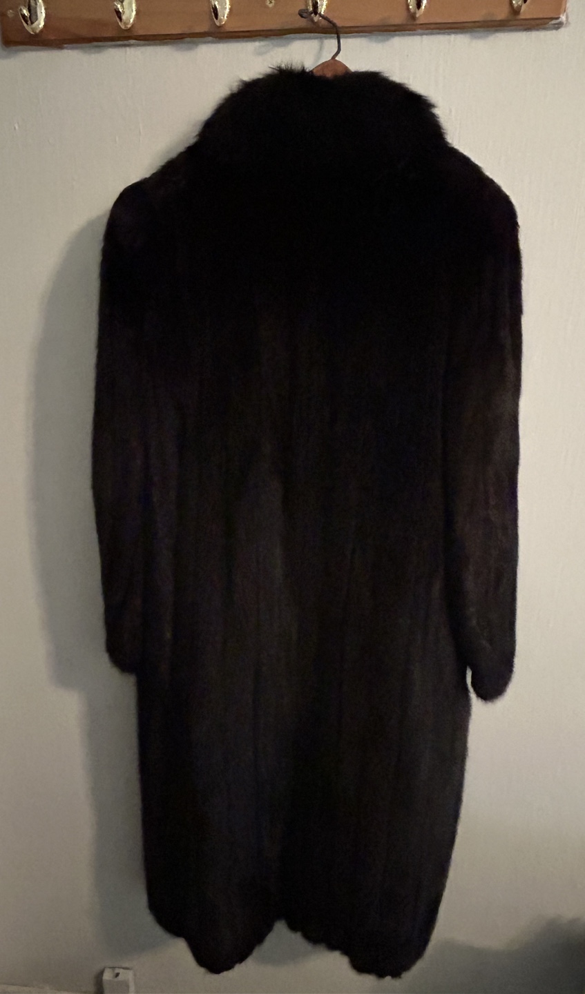 Black Mink Fur Coat - photo 4