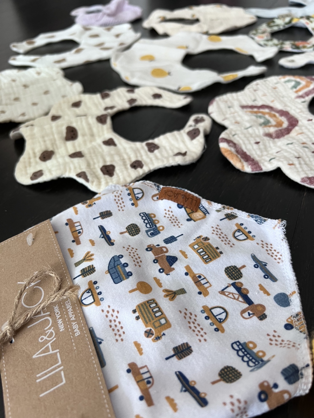 Bundle of baby bibs + bonus items! - photo 3