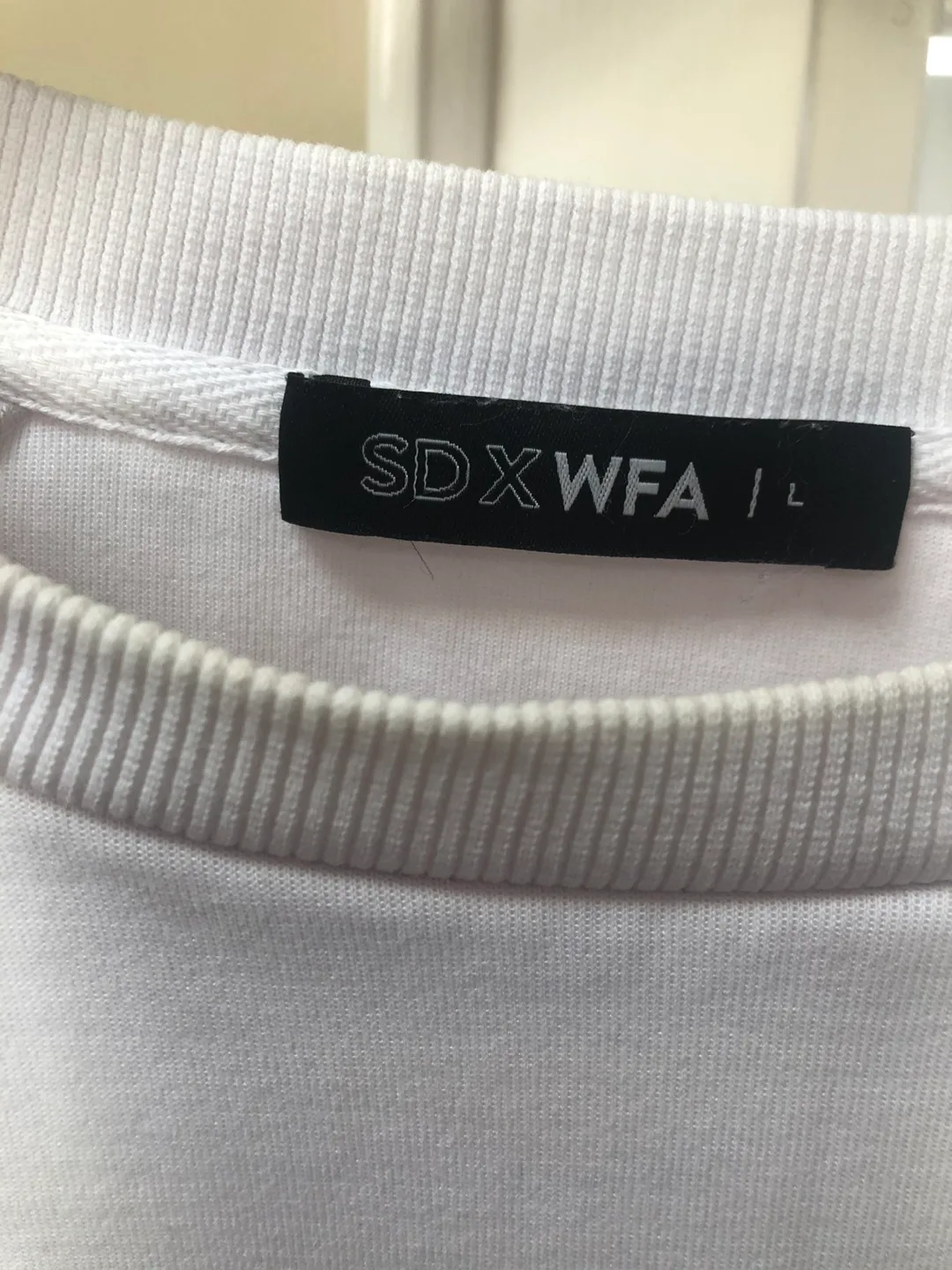 SDX WFA Black & White Leggings and Sweatshirt image indicator(4)