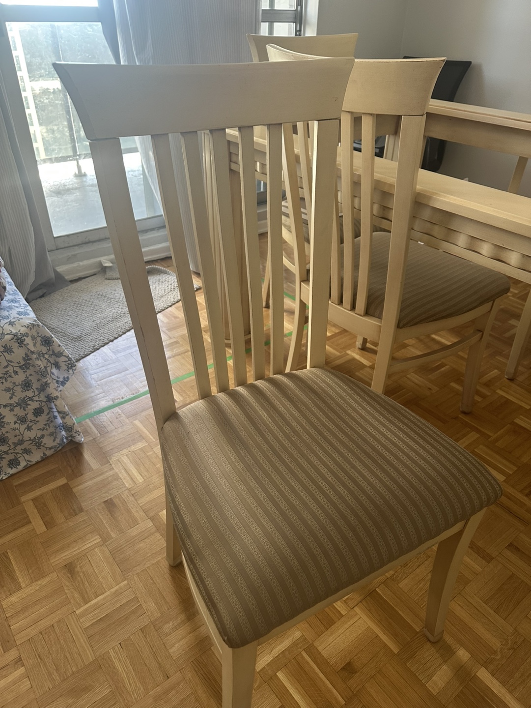 Set of Dining Chairs - Off-White/Beige