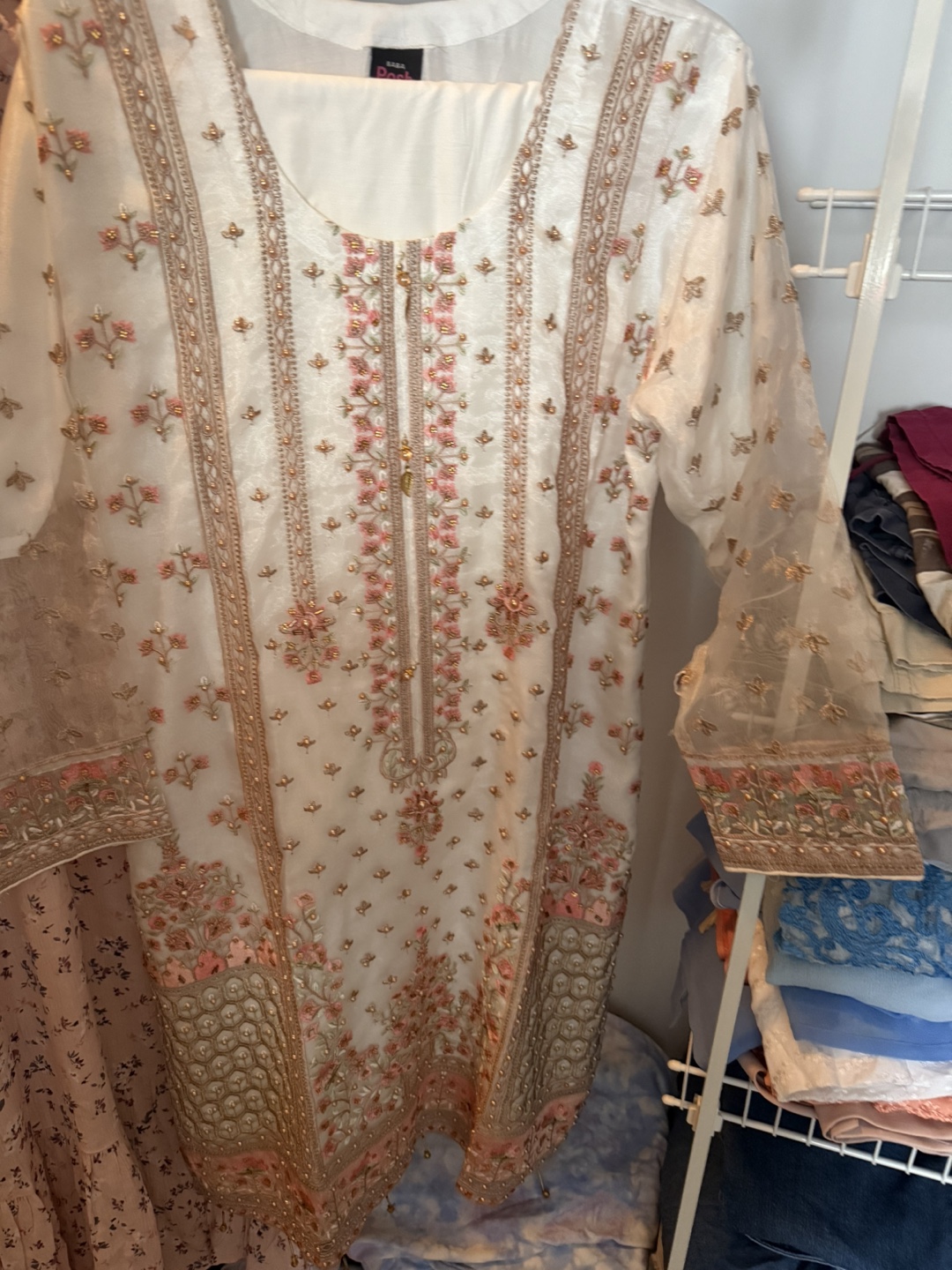 Saba Reek Embroidered Shalwar Kameez - photo 3