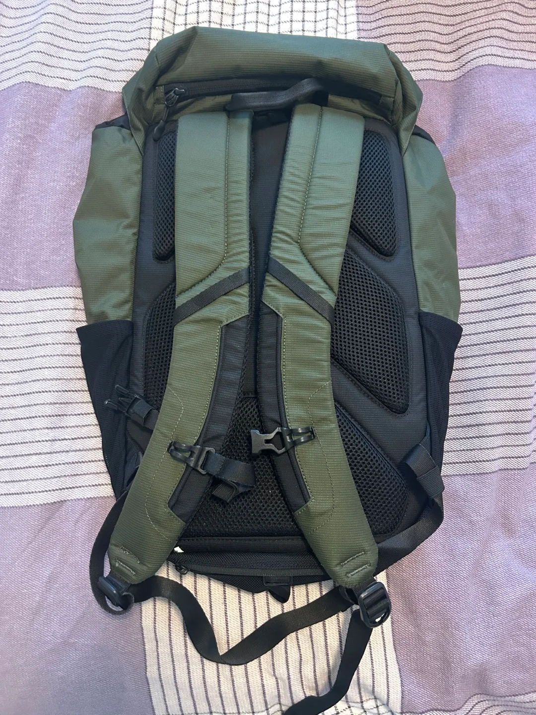 Herschel Supply Co. Backpack / Daypack + rain cover image indicator(3)