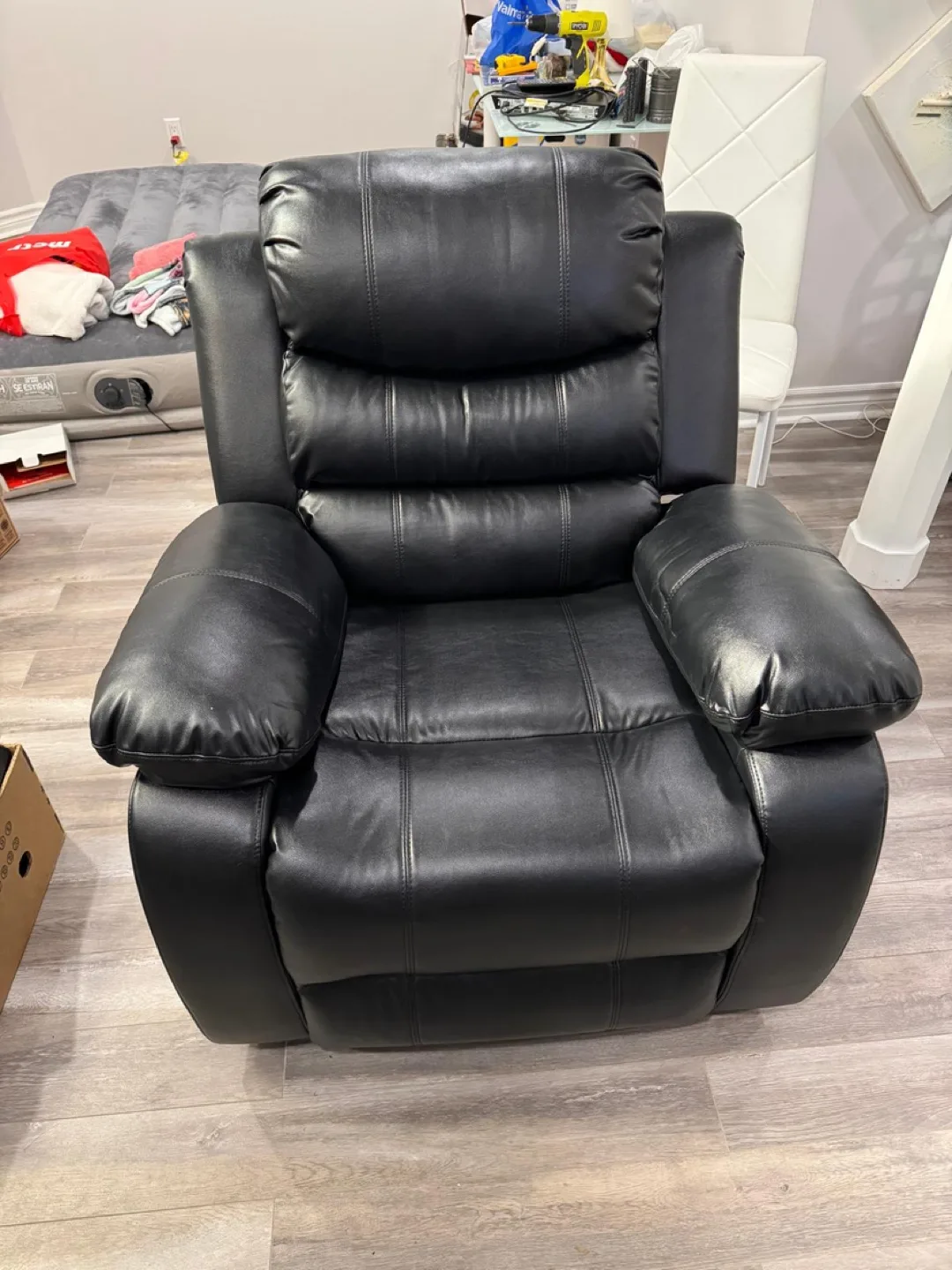 Black Leather Recliner thumbnail