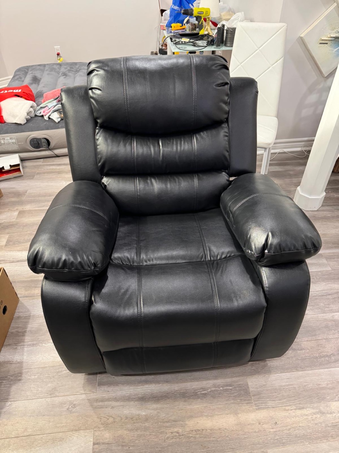 Black Leather Recliner - photo 2