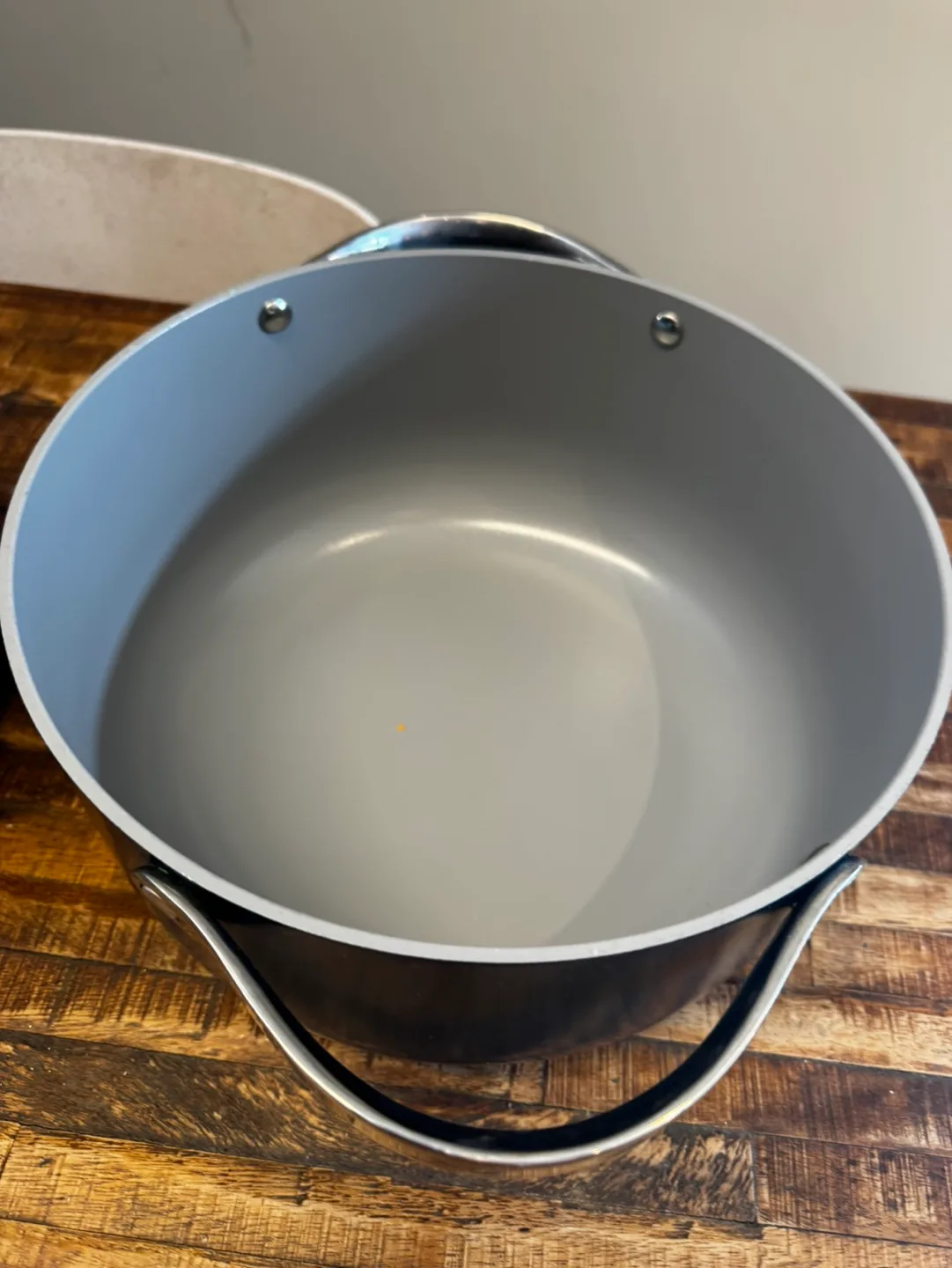 Caraway Cookware Set - 3-Piece Set with Lid Holder image indicator(4)