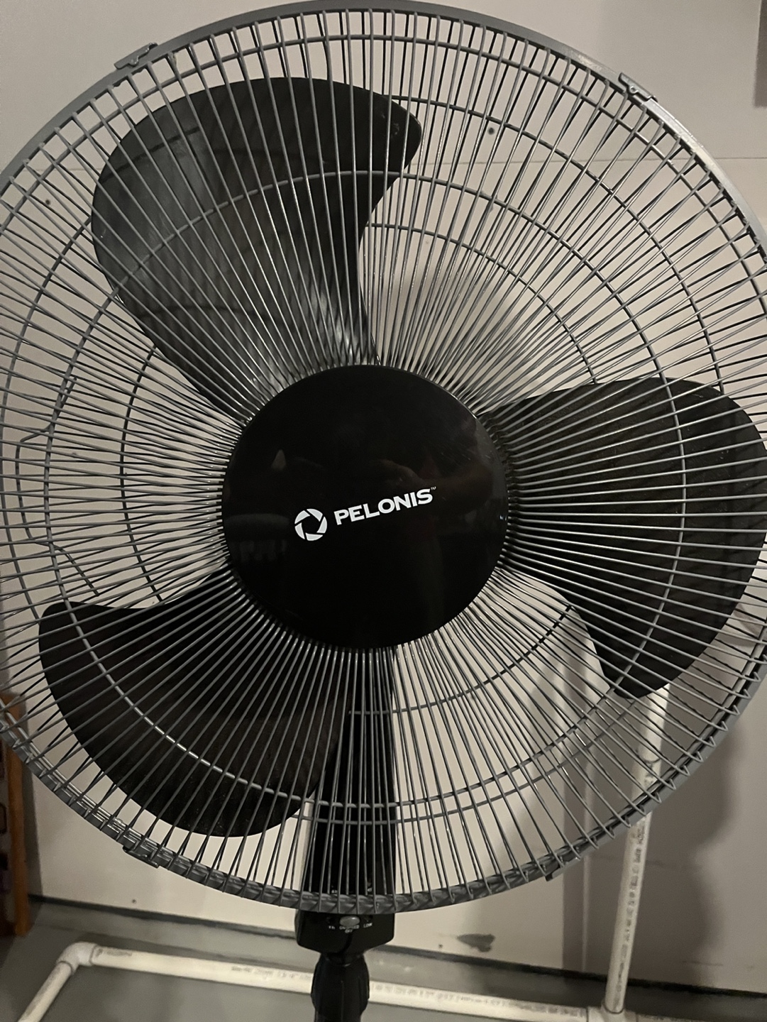 Pelonis 18-inch Oscillating Stand Fan with Timer - photo 3