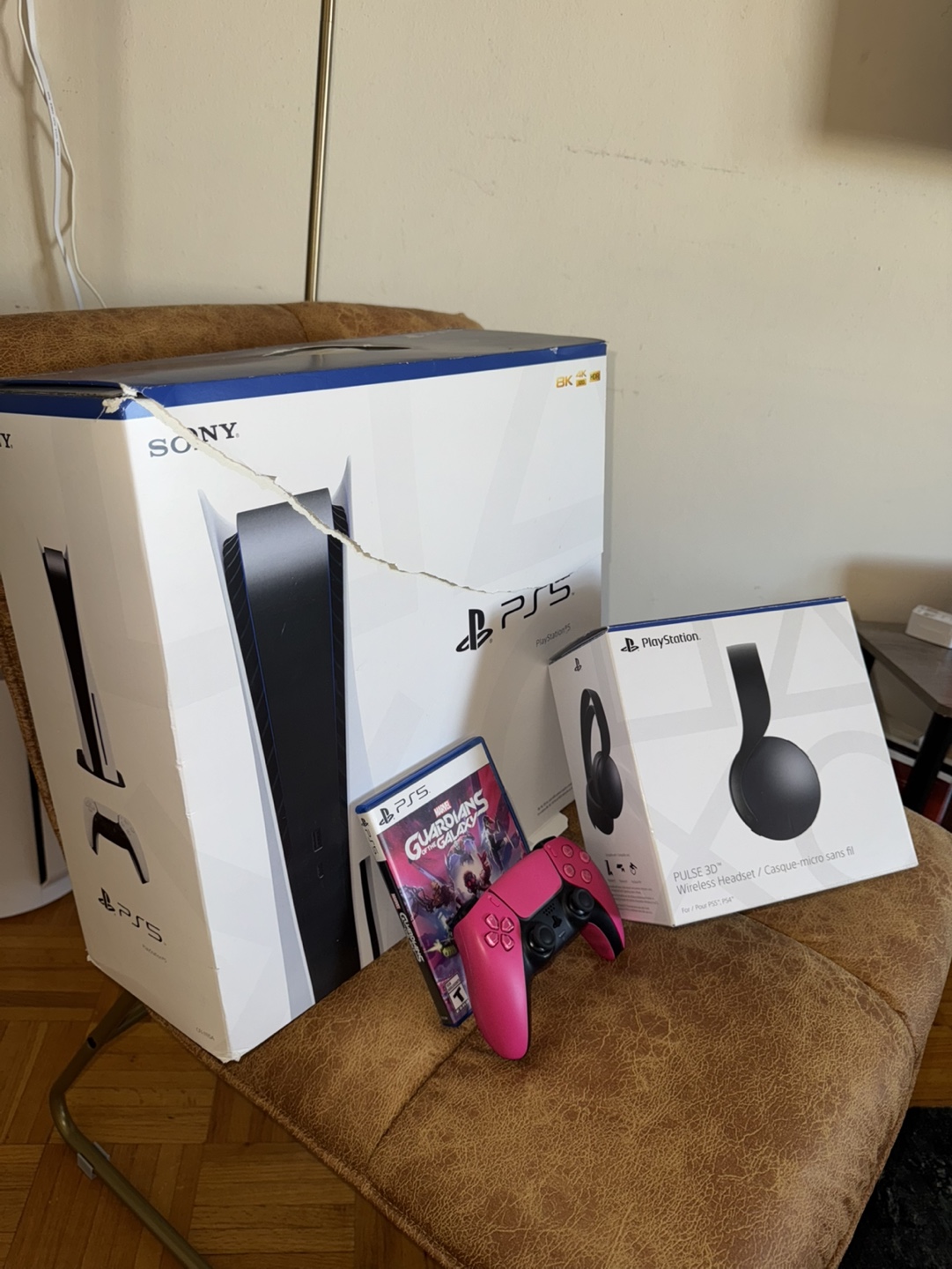 3TB PS5 Disc Ed + Pulse 3D + Pink OR Purple + Game
