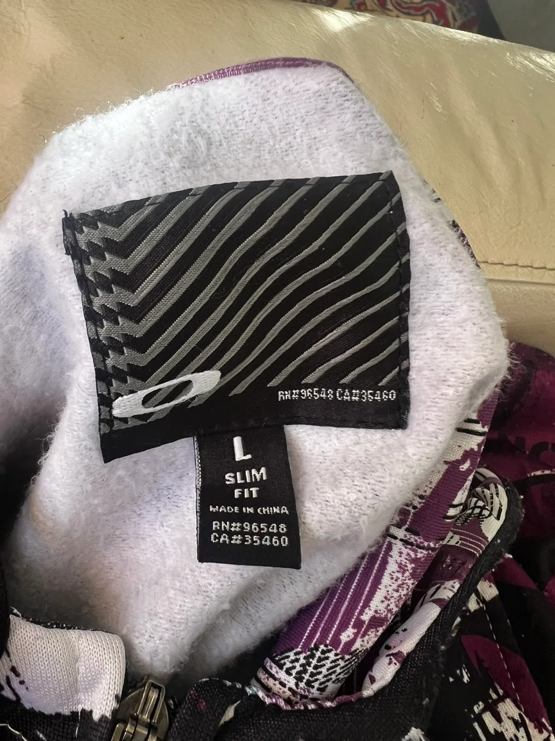 Oakley Men's Size Large Black and Purple Zip-Up Hoodie image indicator(3)