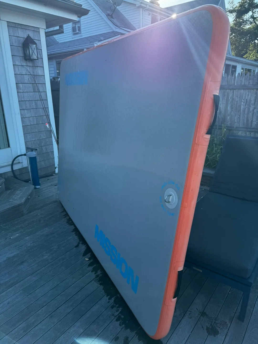 Mission inflatable floating mat, with pump and carry bag image indicator(5)