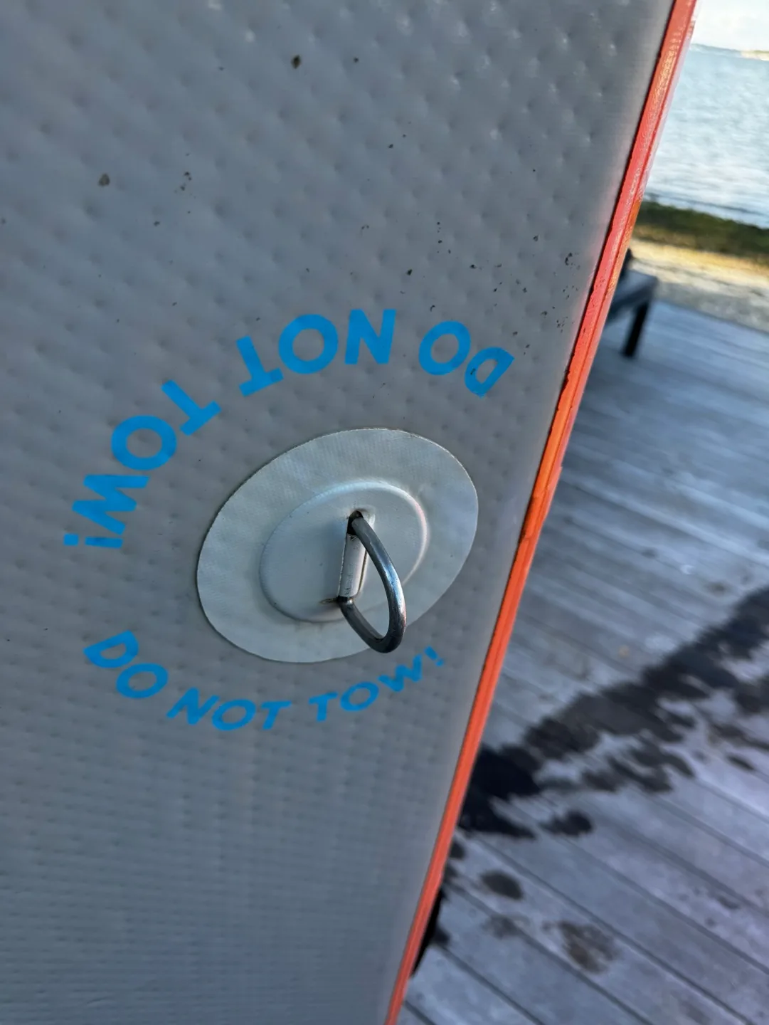 Mission inflatable floating mat, with pump and carry bag image indicator(6)