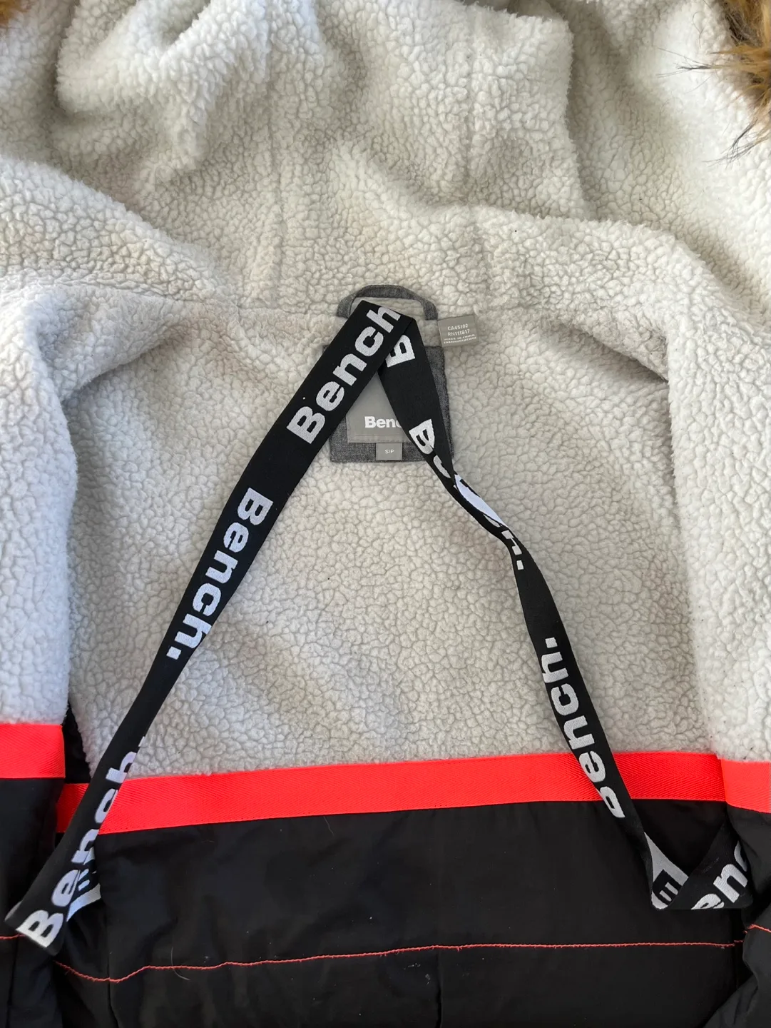 EUC Ladies BENCH Grey Hooded Puffer Jacket Size S image indicator(7)