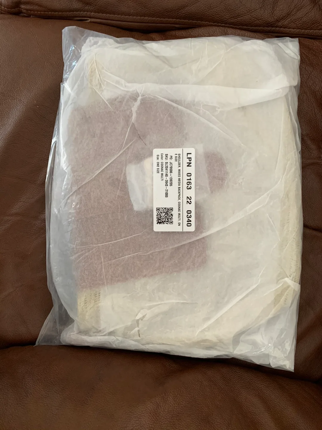 New Straw and Crocodile-Embossed Leather Handbag image indicator(3)