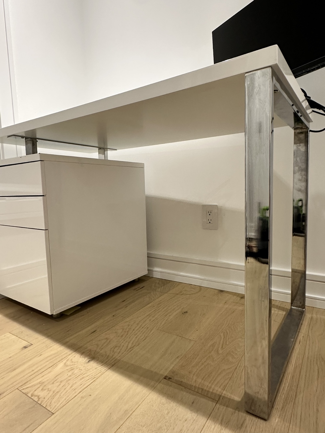 Structube Manchester Desks For Sale - photo 2