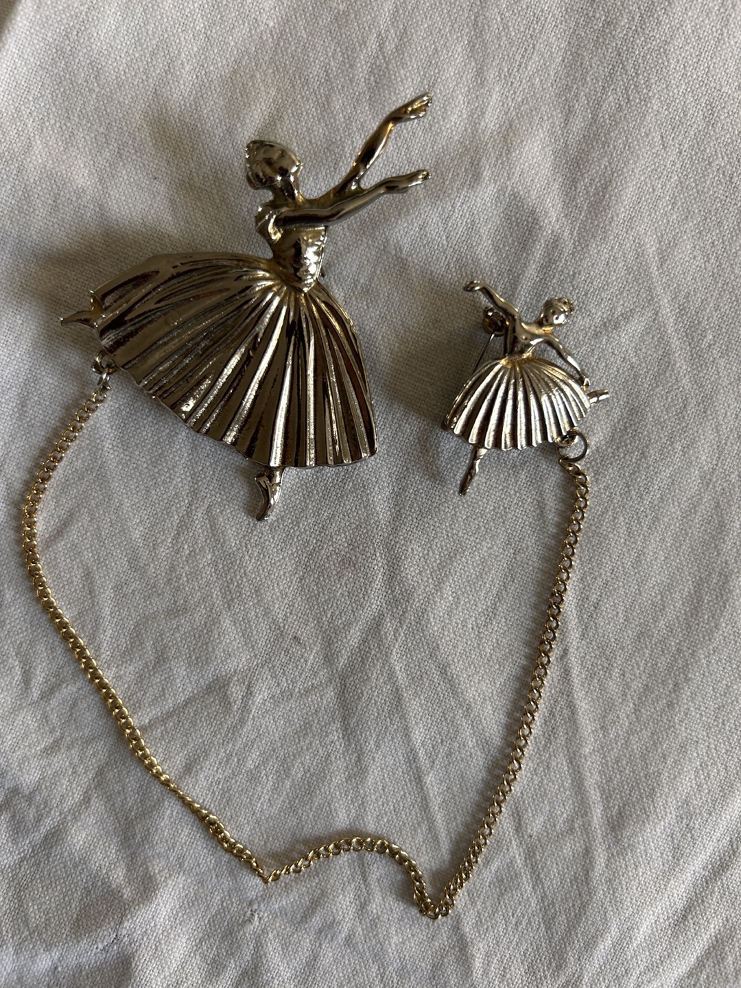 Vintage Ballerina Brooch Set
