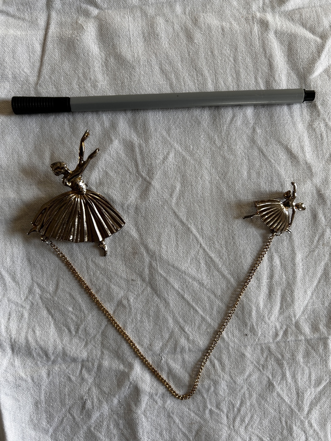 Vintage Ballerina Brooch Set - photo 5