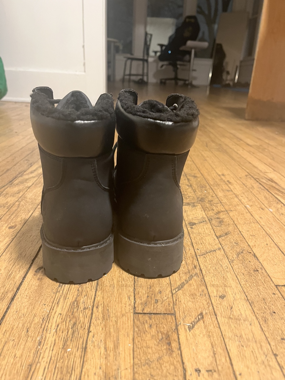 Black Lace-Up Winter Boots - photo 3
