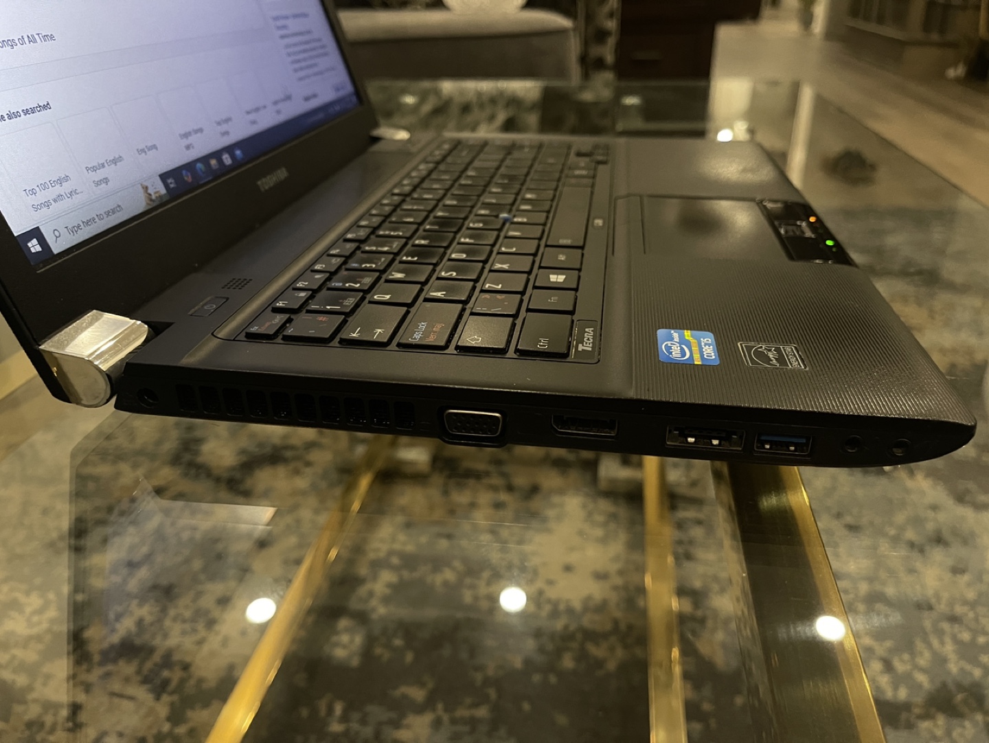 Toshiba Laptop i5- Windows 10 Pro/8GB RAM/500GB HDD - photo 4