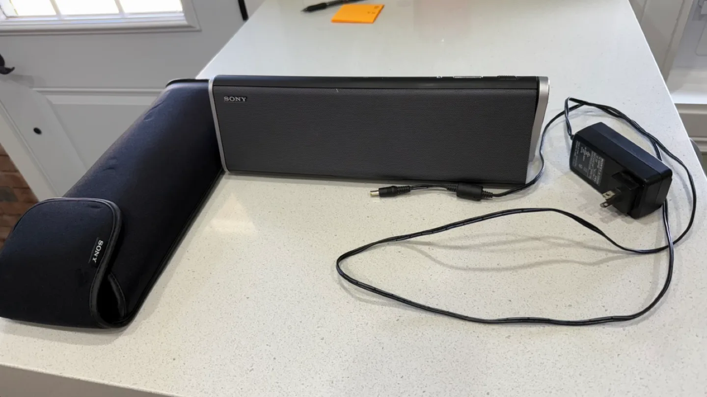 Sony SRS-BTX300 Portable Bluetooth Wireless Speaker System image indicator(6)